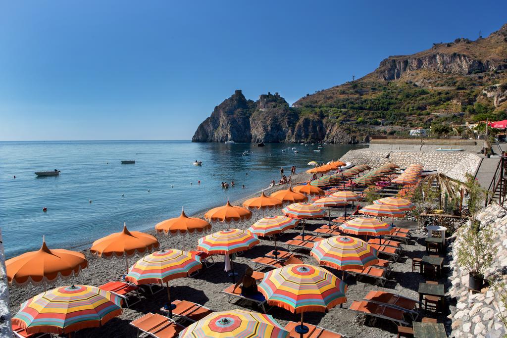 Hotel Donna Rosa SantʼAlessio Siculo Exterior foto
