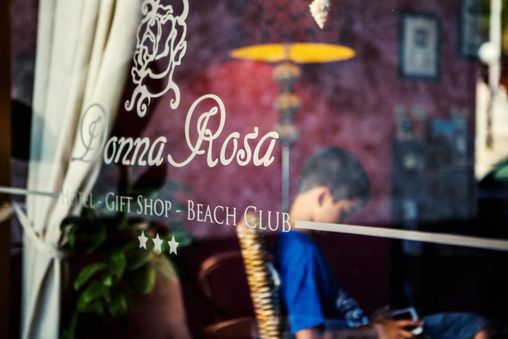 Hotel Donna Rosa SantʼAlessio Siculo Exterior foto