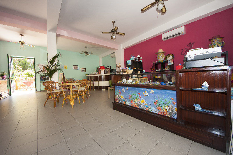 Hotel Donna Rosa SantʼAlessio Siculo Exterior foto